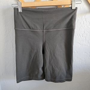 Athleta Gray Elation 8" Bike Shorts size XS